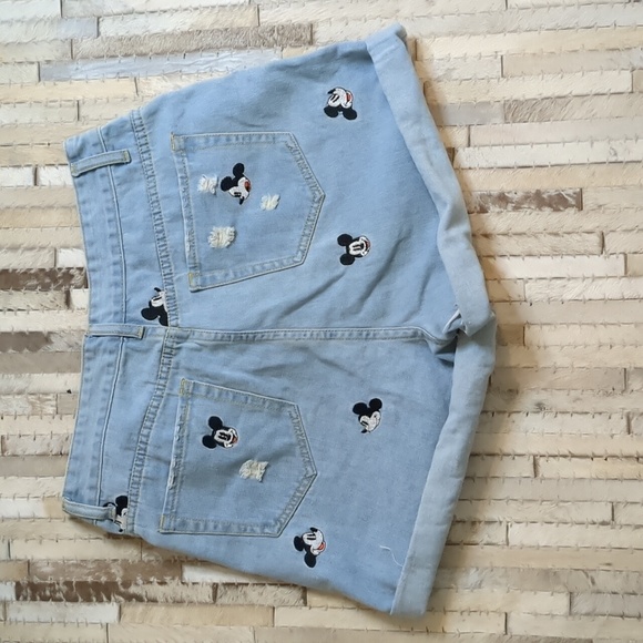 Disney Mickey Mouse Women's Size XXL Light Embroidered Denim Shorts - Picture 2 of 9